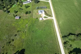 W2579 Zurfluh Rd, Albany, WI 53502 - Photo 54