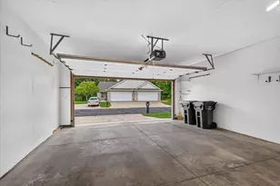 622 Springbrook Cir, DeForest, WI 53532 - Photo 76