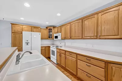 622 Springbrook Circle #43, DeForest, WI 53532 - Photo 12