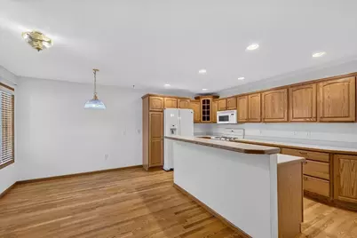 622 Springbrook Circle #43, DeForest, WI 53532 - Photo 10