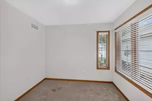 622 Springbrook Cir, DeForest, WI 53532 - Photo 38