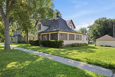 522 Washington Avenue, Wisconsin Dells, WI 53965 - Photo 2