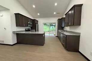 1091 Rusalka Cir, Reedsburg, WI 53959 - Photo 6