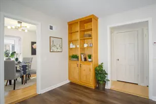 238 Kensington Dr, Madison, WI 53704 - Photo 8