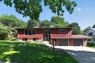 6506 Gettysburg Dr, Madison, WI 53705 - Photo 2