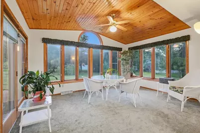 14 W Newhaven Circle, Madison, WI 53717 - Photo 2