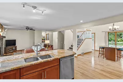 5591 Huntingwood Way, Waunakee, WI 53597 - Photo 16
