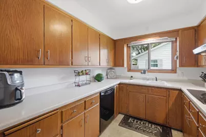 926 Frederick Street, Sun Prairie, WI 53590 - Photo 16