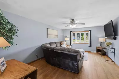 926 Frederick Street, Sun Prairie, WI 53590 - Photo 4