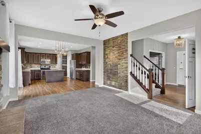 1369 Heritage Lane, Sun Prairie, WI 53590 - Photo 12