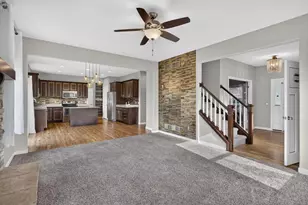 1369 Heritage Ln, Sun Prairie, WI 53590 - Photo 12