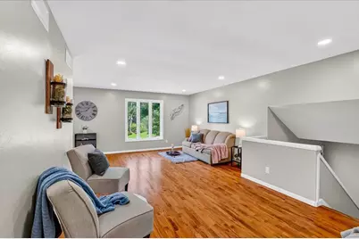 2727 Tami Trail, Fitchburg, WI 53711 - Photo 6