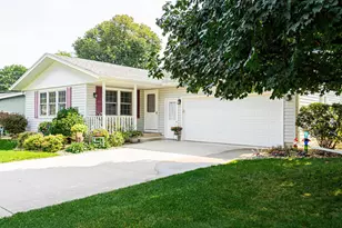 1904 W 7th Ave, Brodhead, WI 53520 - Photo 2