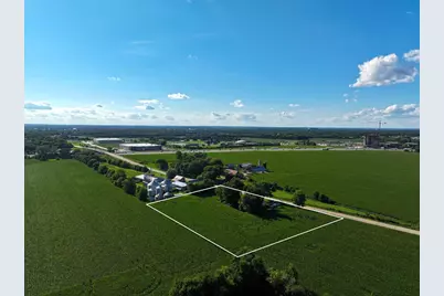 2724 E Stateline Road, Beloit, WI 53511 - Photo 2