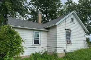 2724 E Stateline Rd, Beloit, WI 53511 - Photo 18