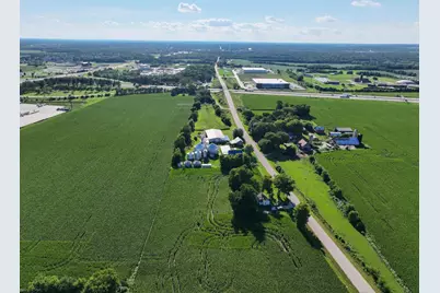 2724 E Stateline Road, Beloit, WI 53511 - Photo 16