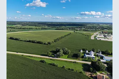 2724 E Stateline Road, Beloit, WI 53511 - Photo 14