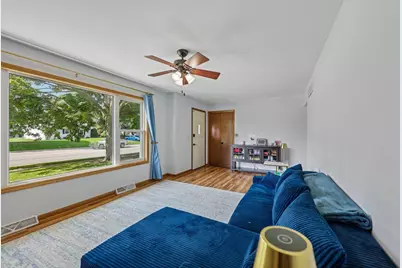 715 Collins Road, Jefferson, WI 53549 - Photo 4