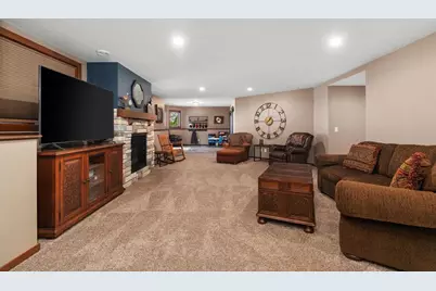 1828 Lake View Terrace, Stoughton, WI 53589 - Photo 34
