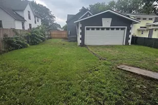 1021 8th St, Beloit, WI 53511 - Photo 14