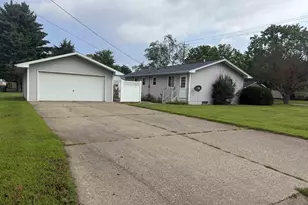 1021 S 14th St, Prairie Du Chien, WI 53821 - Photo 24
