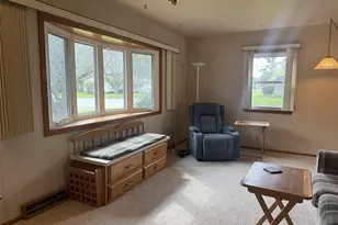 1021 S 14th St, Prairie Du Chien, WI 53821 - Photo 4