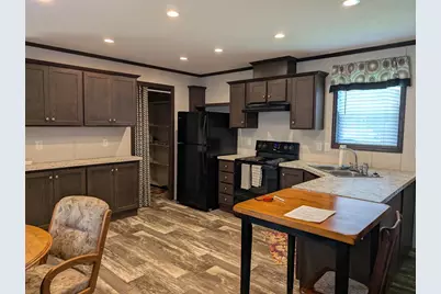 W5655 State Road 33 #29, La Crosse, WI 54601 - Photo 6