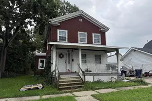 109 W Holmes St, Janesville, WI 53545 - Photo 1