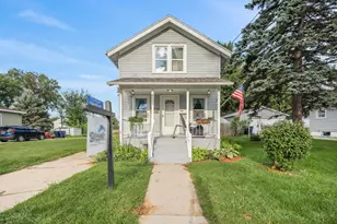 457 N Walnut St, Janesville, WI 53548 - Photo 1
