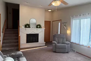 6802 Sunset Meadow Dr, Windsor, WI 53598 - Photo 4