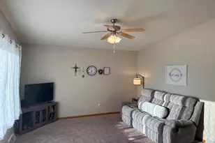 6802 Sunset Meadow Dr, Windsor, WI 53598 - Photo 6