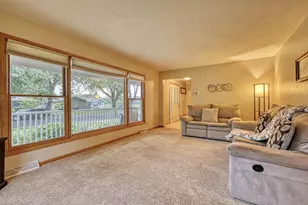 7315 Voss Pkwy, Middleton, WI 53562 - Photo 4