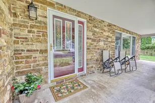 7315 Voss Pkwy, Middleton, WI 53562 - Photo 2