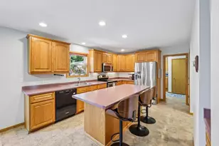 505 Aztalan Dr, Madison, WI 53718 - Photo 8