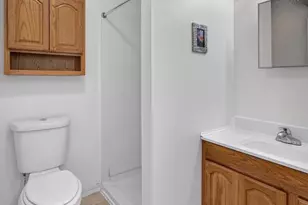1123 Emerald St, Madison, WI 53715 - Photo 6