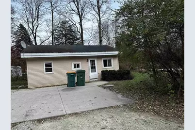 1300 W Happy Hollow Road, Janesville, WI 53546 - Photo 12