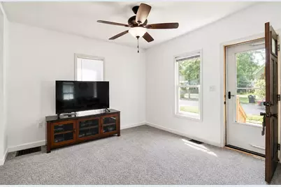 1125 S Hackett Street, Beloit, WI 53511 - Photo 4