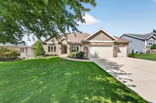 100 Autumnwood Cir, Mount Horeb, WI 53572 - Photo 48