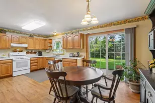307 Meadowlark Cir, Deerfield, WI 53531 - Photo 8