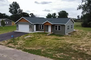 W2767 Whitetail Ln, Montello, WI 53949 - Photo 6