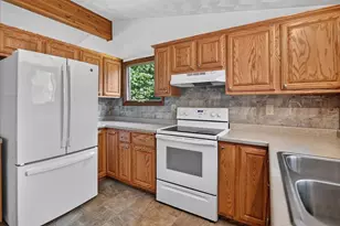414 Jubilee Ln, Madison, WI 53718 - Photo 16