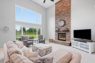 418 Augusta Dr, Madison, WI 53717 - Photo 12