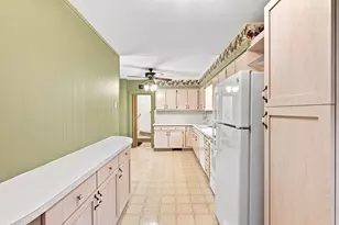 54 S Marquette St, Madison, WI 53704 - Photo 6