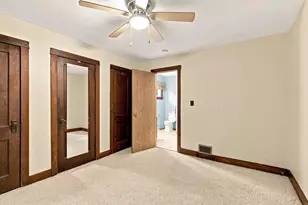 54 S Marquette St, Madison, WI 53704 - Photo 16