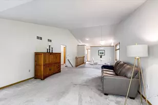 659 Kensington Square, Stoughton, WI 53589 - Photo 24