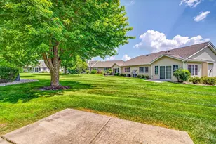 640 Springbrook Cir, DeForest, WI 53532 - Photo 6