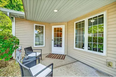 640 Springbrook Circle, DeForest, WI 53532 - Photo 8