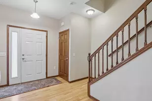 845 Kimball Ln, Verona, WI 53593 - Photo 8