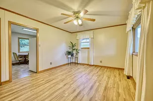 2012 S Terry Ct, Beloit, WI 53511 - Photo 6