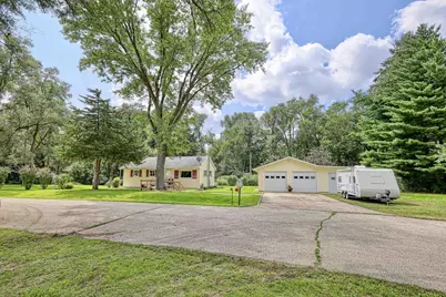 2012 S Terry Court, Beloit, WI 53511 - Photo 36